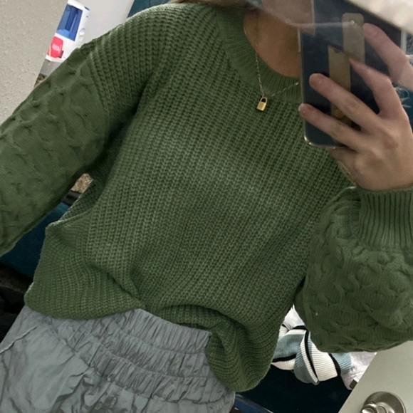 Statement Sleeves Sweater Top - Picture 9 of 12